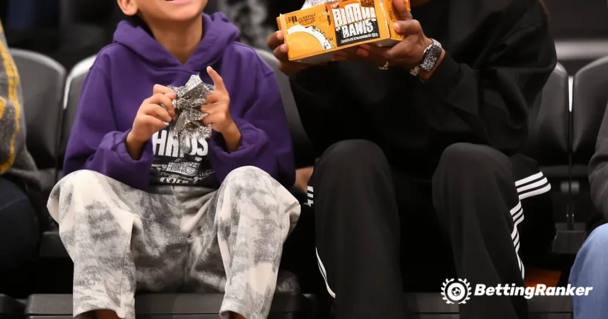 Lil Wayne and Son Discuss NBA Favorites at Lakers Game